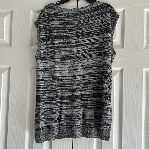 Theory Women’s Black & White Striped Sweater Vest - Picture 6 of 6